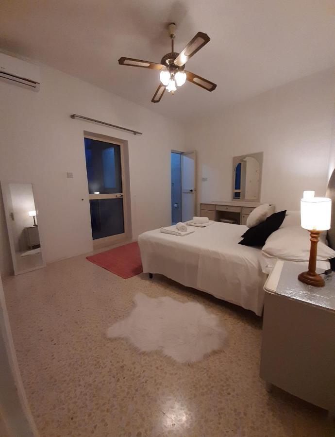 Coral Apartment St. Paul's Bay Exterior foto